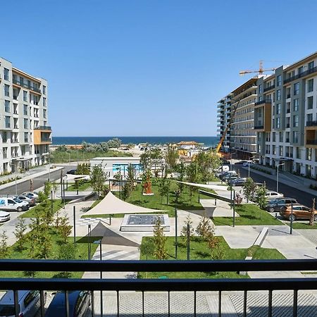 Onix Mamaia Aparthotel Exterior photo